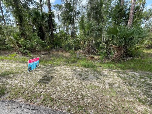 3305 E 21st St, Alva, FL, 33920 | Card Image