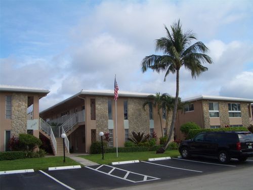 7w-2737 Ne 28th St, Lighthouse Point, FL, 33064-8273 | Card Image