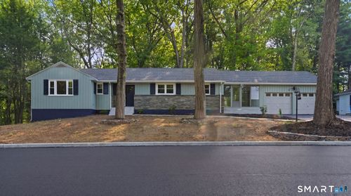 32 Hemlock Ln, East Hartford, CT, 06118-3027 | Card Image
