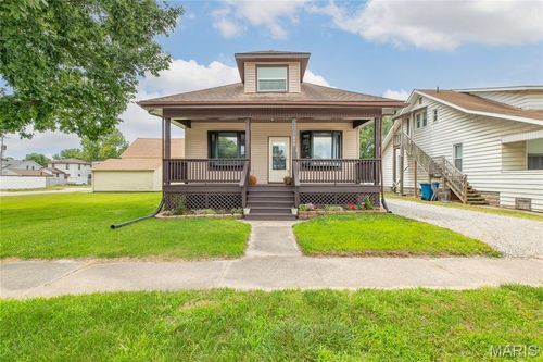 640 E Ferguson Ave, Wood River, IL, 62095-2146 | Card Image