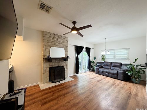 1201-14122 Churchill Estates Blvd, San Antonio, TX, 78248-1135 | Card Image