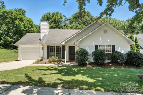 14658 Laura Michelle Rd, Huntersville, NC, 28078-6170 | Card Image