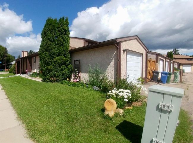 4621 44 Street, Home with 2 bedrooms, 3 bathrooms and 1 parking in Red Deer AB | Image 41