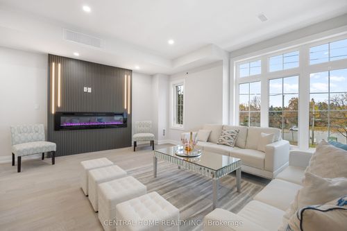 2946 Elgin Mills Rd E, Markham, ON, L6C1K9 | Card Image