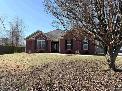 230 Bonaire Dr, Huntsville, AL, 35811-7813 | Card Image