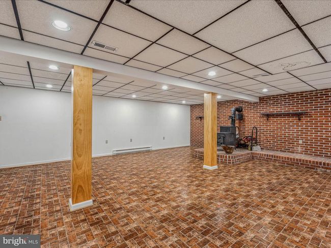 12 Schaller Ln, House other with 3 bedrooms, 1 bathrooms and null parking in SMITHSBURG MD | Image 13