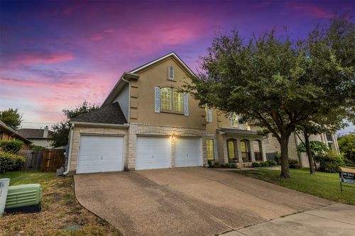 1208 Pine Forest Cir, Round Rock, TX, 78665-5648 | Card Image