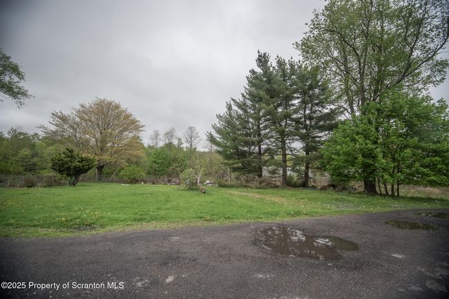 Yard | Image 12