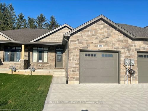 19 Nyah Crt, Tiverton, ON, N0G2T0 | Card Image