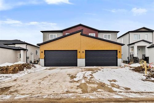 67 King Bay, Selkirk, MB, R1A4P9 | Card Image