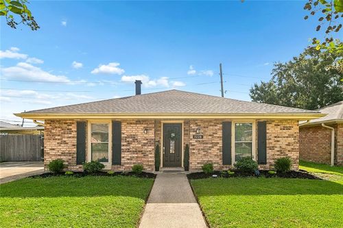 3226 E Lafourche Ct, Kenner, LA, 70065-3932 | Card Image