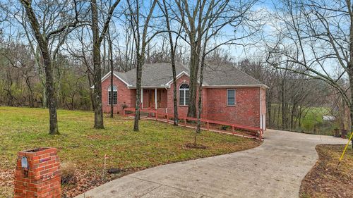 702 Hillside Dr, Mount Juliet, TN, 37122-2267 | Card Image
