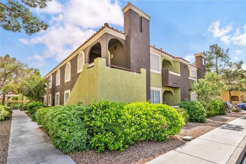2044-7950 W Flamingo Rd, Las Vegas, NV, 89147-4200 | Card Image