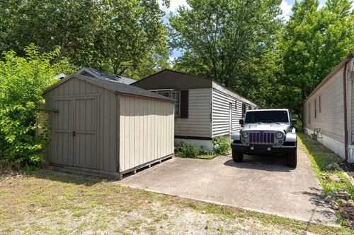 11133 N Quiet Water Rd, Monticello, IN, 47960-8168 | Card Image