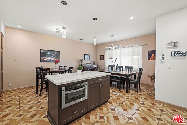 21615 Wo He Lo Trl, House other with 3 bedrooms, 4 bathrooms and null parking in Chatsworth CA | Image 14