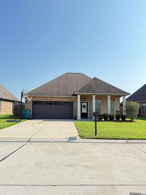 2500 George Dr, Thibodaux, LA, 70301-8406 | Card Image