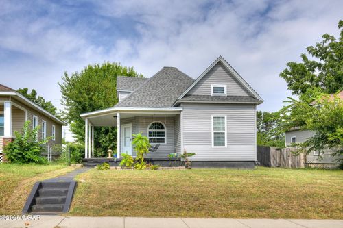 2118 S Wall Ave, Joplin, MO, 64804-2074 | Card Image