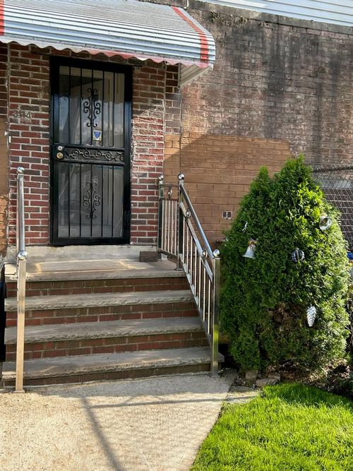 3114 Neptune Ave, Brooklyn, NY, 11224-1816 | Card Image