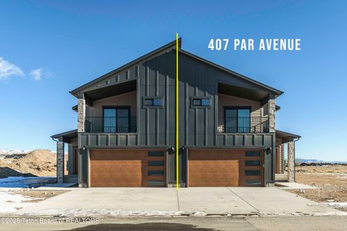 407 Par Ave, Pinedale, WY, 82941-5311 | Card Image