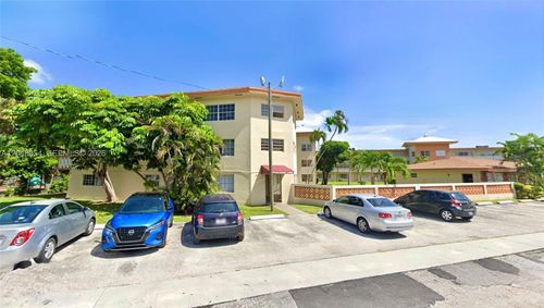16-1855 Ne 121st St, North Miami, FL, 33181-2858 | Card Image