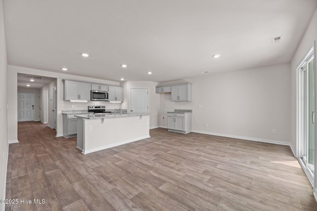 409 King Creek Dr, House other with 3 bedrooms, 2 bathrooms and 2 parking in Havelock NC | Image 5