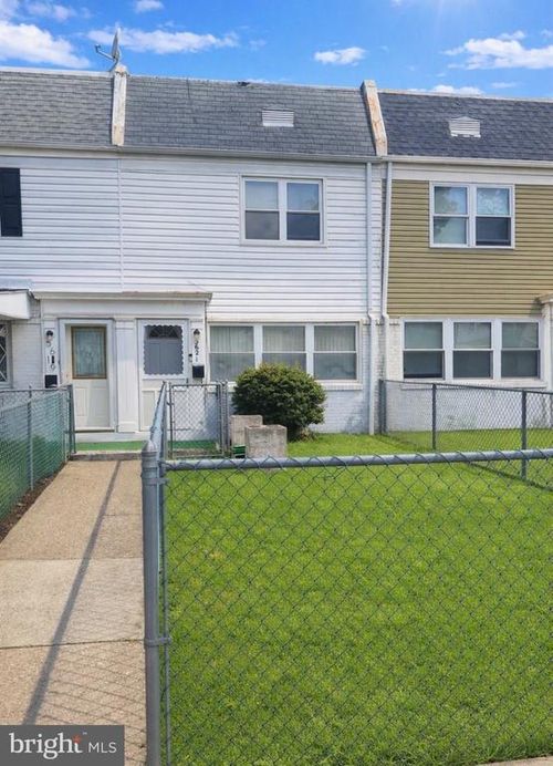 5621 Mitchell Rd, LEVITTOWN, PA, 19057-4130 | Card Image