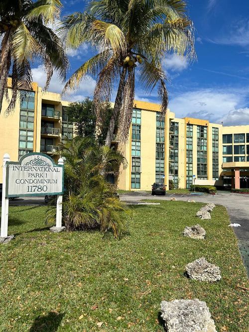 2-11780 Sw 18th St, Miami, FL, 33175-1605 | Card Image