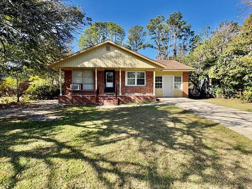 906 Ponderosa Dr, Valdosta, GA, 31601-3477 | Card Image