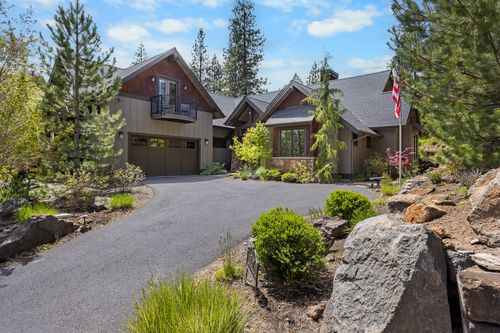 3157 Nw Shevlin Meadow Dr, Bend, OR, 97703-1476 | Card Image
