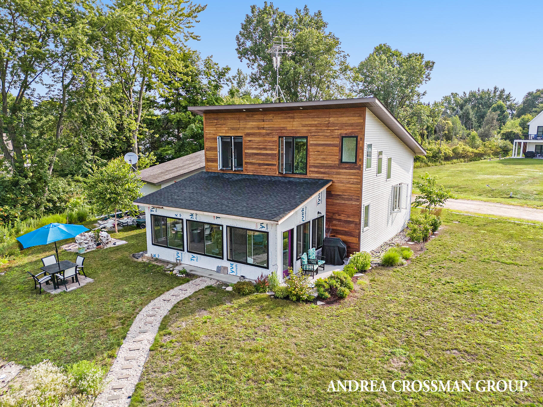 Beachview Dr, South Haven, MI 49090