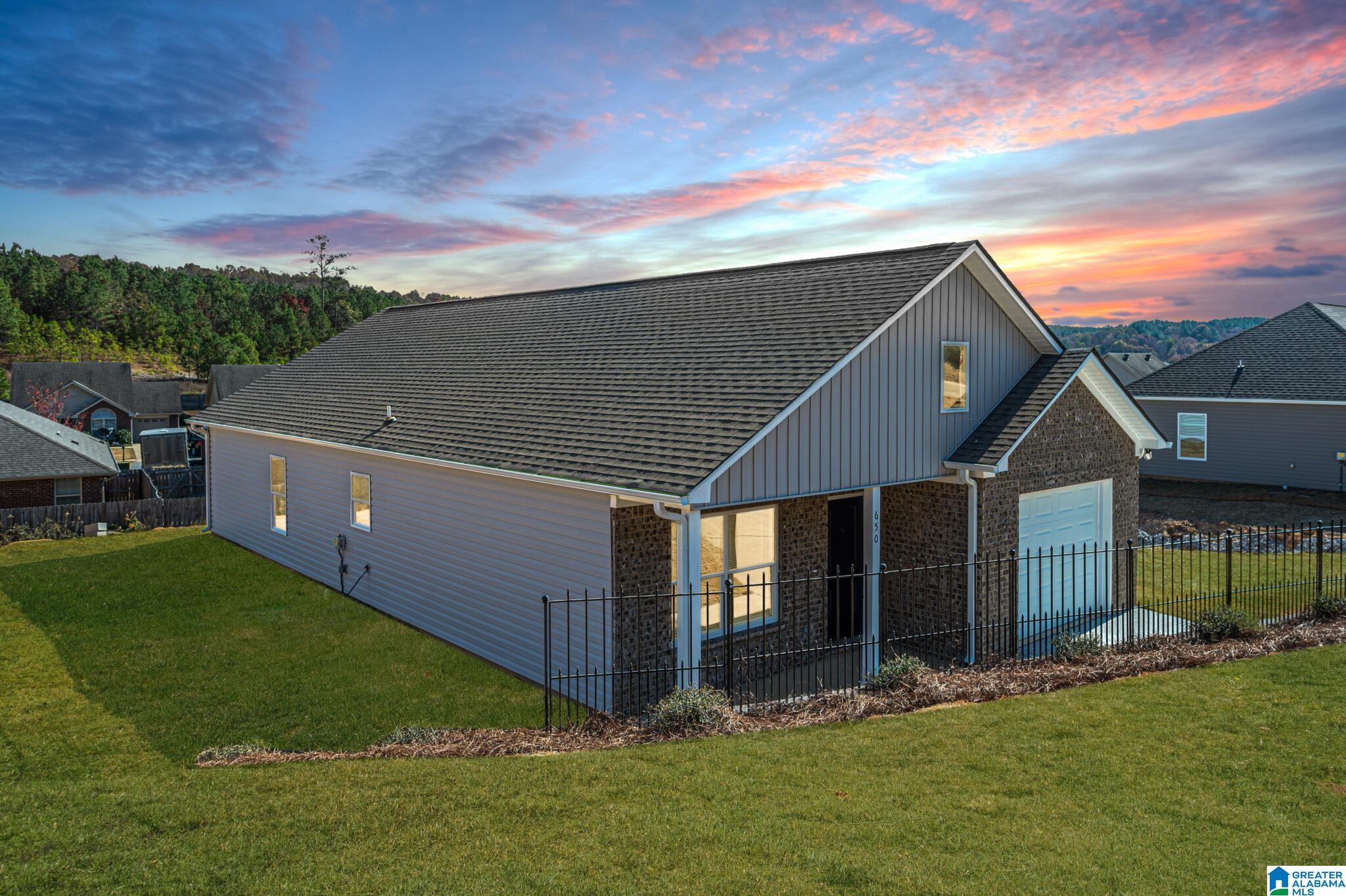 Woodland Cir, Odenville, AL 35120