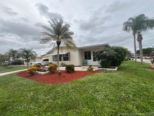 6270 S Ironwood Ln, Lantana, FL, 33462-2066 | Card Image