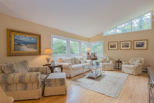 110 Robin Hood Ln, West Nyack, NY, 10994-1246 | Card Image