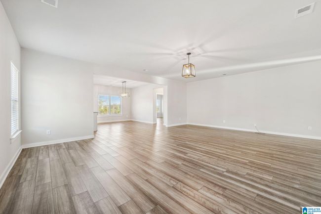 400 Ridgeview Cir, House other with 3 bedrooms, 2 bathrooms and null parking in JEMISON AL | Image 6