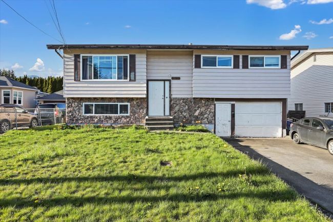 45635 Reece Avenue, House other with 4 bedrooms, 2 bathrooms and 1 parking in Chilliwack BC | Image 1