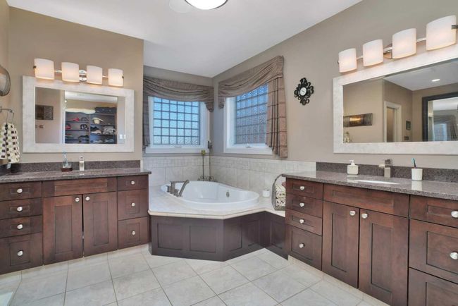 18 Overand Pl, House other with 6 bedrooms, 6 bathrooms and 4 parking in Red Deer AB | Image 23