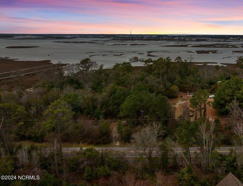 10022 Coast Guard Rd, Emerald Isle, NC, 28594-2201 | Card Image