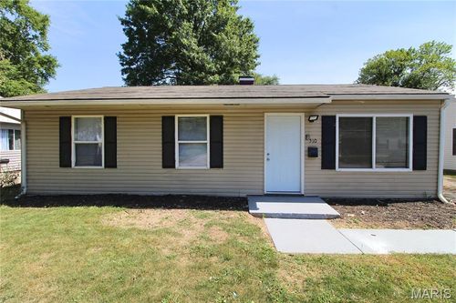 510 Saint Paul Dr, Cahokia, IL, 62206-1752 | Card Image