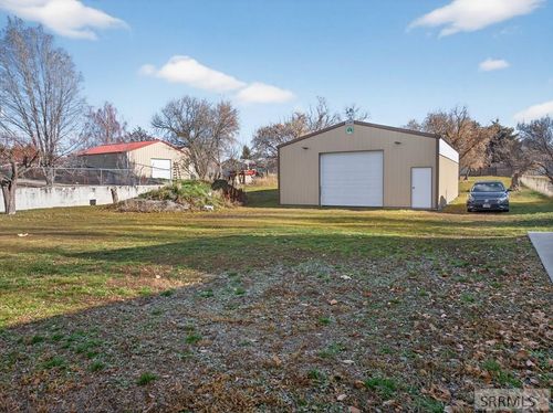 49 S 4th W, Preston, ID, 83263-1211 | Card Image