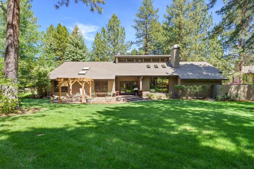 20435 Powder Mountain Ct, Bend, OR, 97702-9552 | Card Image