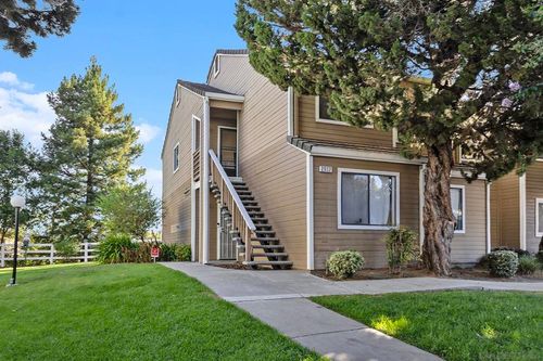 75-2933 Winding Ln, Antioch, CA, 94531-7118 | Card Image