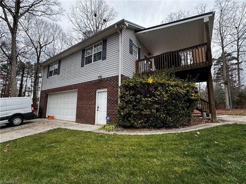 103 Robinhood Rd, Lexington, NC, 27292-5708 | Card Image