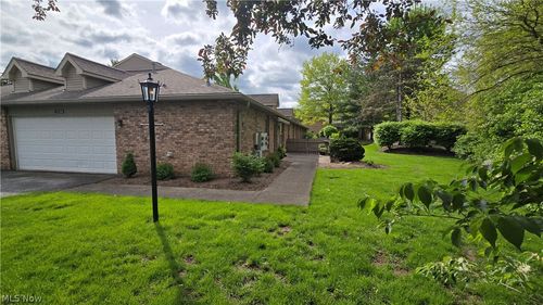2708-2708 Shakespeare Lane, Avon, OH, 44011 | Card Image