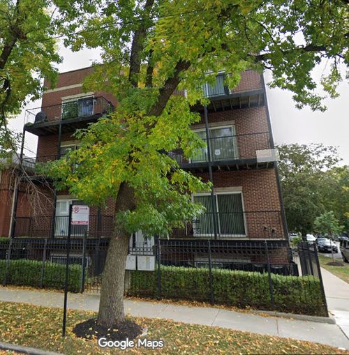 apt-201-2651 E 74th St, Chicago, IL, 60649-3691 | Card Image
