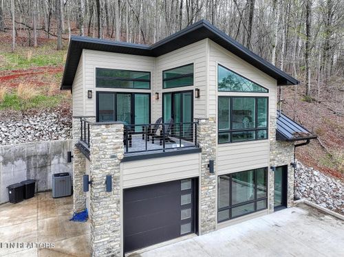 318 Carp Ln, La Follette, TN, 37766-6280 | Card Image