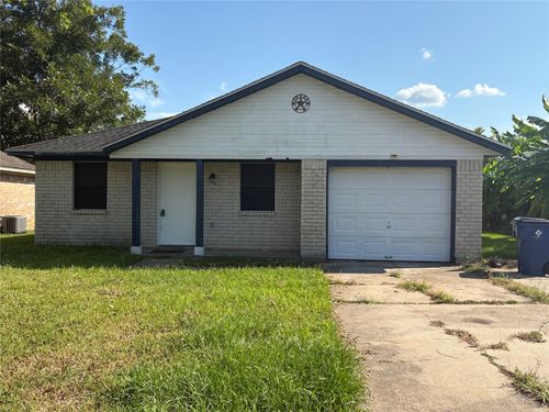 446 Carlton St, Brazoria, TX, 77422-9072 | Card Image