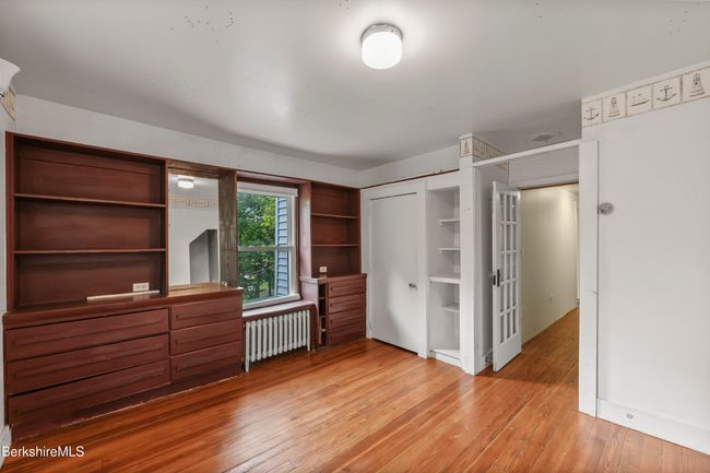 9 High St, Home with 6 bedrooms, 3 bathrooms and 4 parking in Lenox MA | Image 20