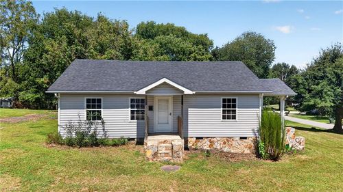 1623 E Meadow Rd, Eden, NC, 27288-3941 | Card Image