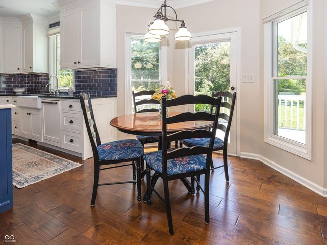Breakfast Nook | Image 10
