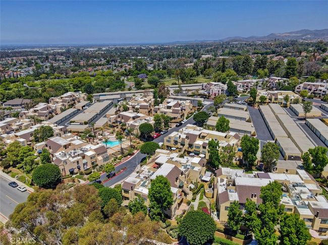7 - 25712 Le Parc, Condo with 2 bedrooms, 2 bathrooms and 2 parking in Lake Forest CA | Image 39